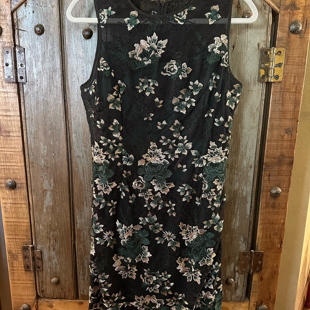 NWT WHBM sleeveless black and emerald green lace dress.